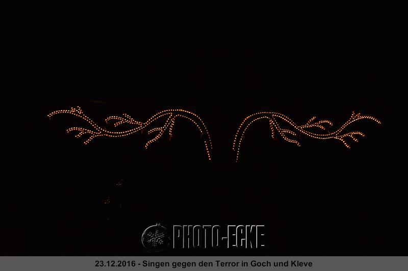 077.jpg